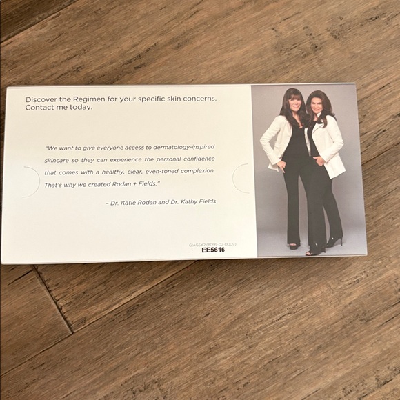 Rodan + Fields “Give it a Glow” sample packs. (9) sample packs - Picture 6 of 7